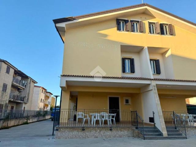 Villa Indipendente in vendita a Calabria, Cosenza