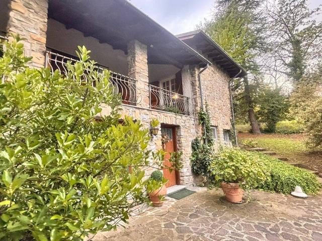 Villa Indipendente in vendita a Santa Maria Della Versa, Lombardia