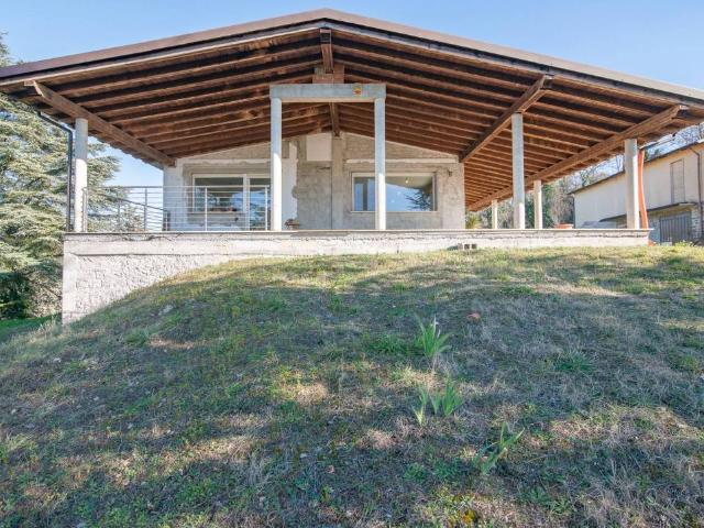 Villa Indipendente in vendita a Santa Maria Della Versa, Lombardia