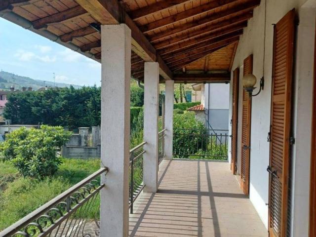 Villa Indipendente in vendita a Santa Maria Della Versa, Lombardia