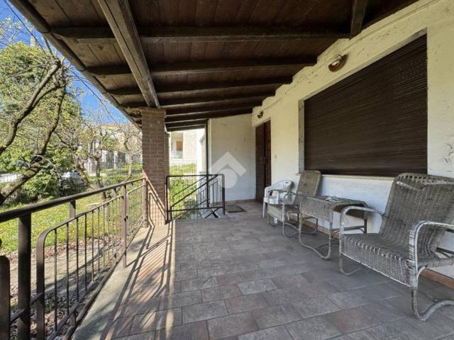 Villa Indipendente in vendita a Santa Maria Della Versa, Lombardia