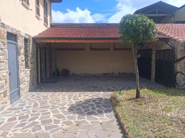 Villa Indipendente in vendita a Santa Maria Della Versa, Lombardia