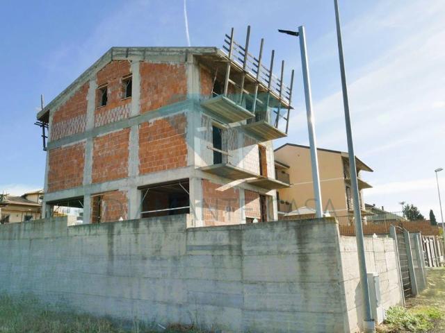 Villa Indipendente in vendita a Santa Maria Di Licodia, Sicilia