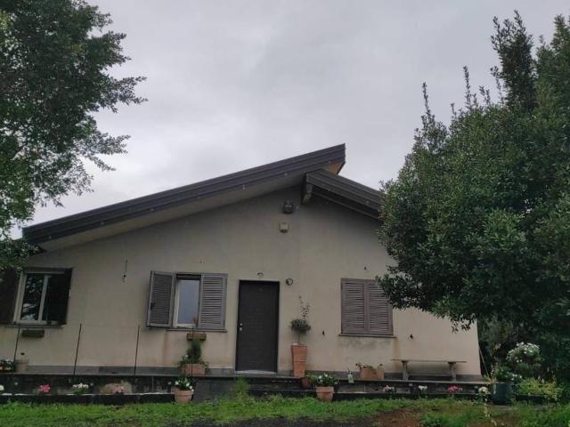 Villa Indipendente in vendita a Santa Maria Di Licodia, Sicilia