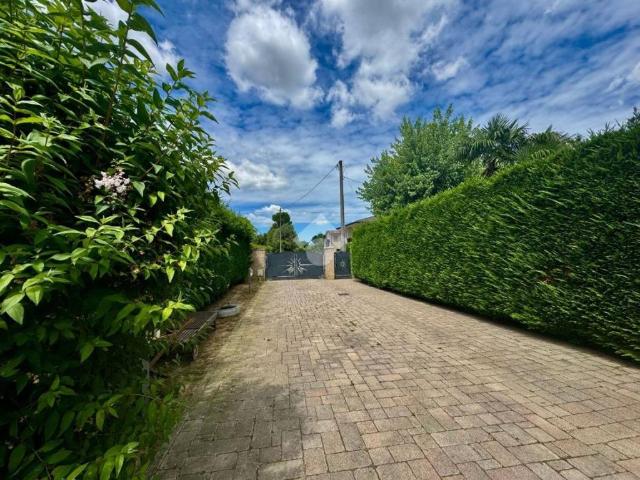 Villa Indipendente in vendita a Villanova Di Camposanpiero, Veneto