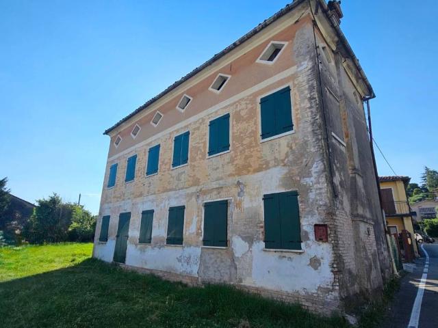 Villa Indipendente in vendita a Fonte, Cornuda