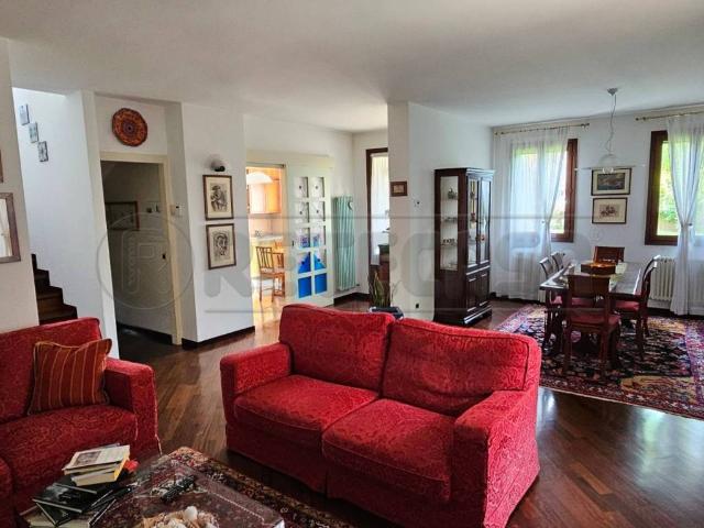 Villa Indipendente in vendita a Villanova Di Camposanpiero, Veneto