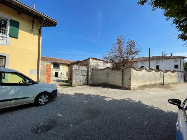 Villa Indipendente in vendita a Santo Stefano Udinese / San Scjefin, Santa Maria la Longa / Sante Marie la Lungje