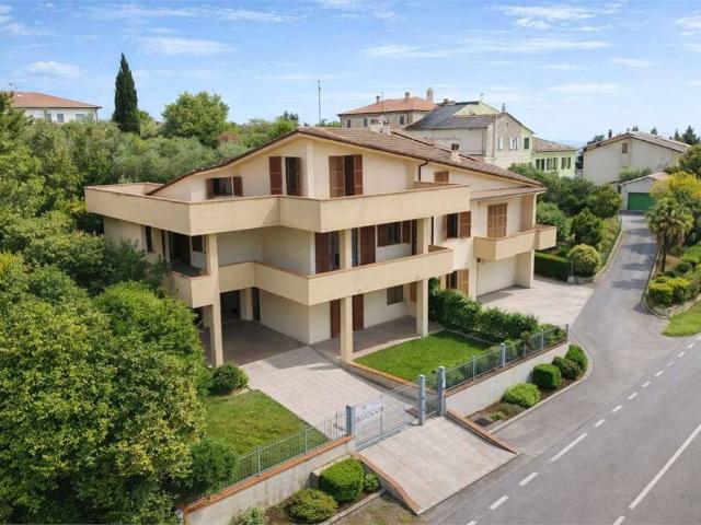 Villa Indipendente in vendita a Marche, Ancona