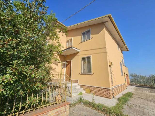 Villa Indipendente in vendita a Marche, Ancona