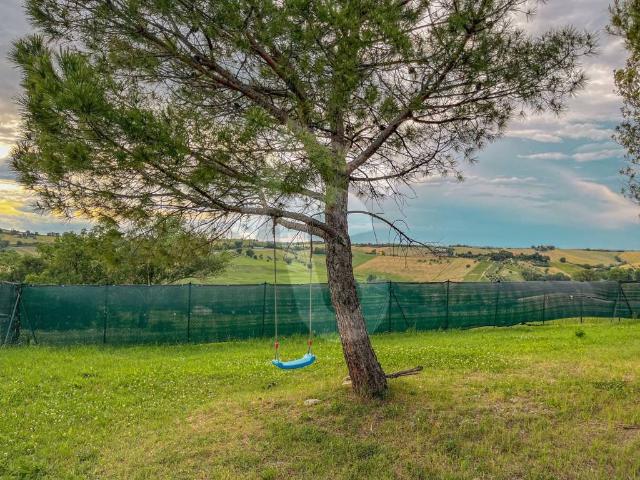 Villa Indipendente in vendita a Marche, Ancona