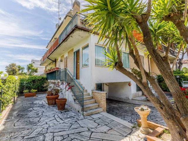Villa Indipendente in vendita a Santa Severa, Roma Capitale