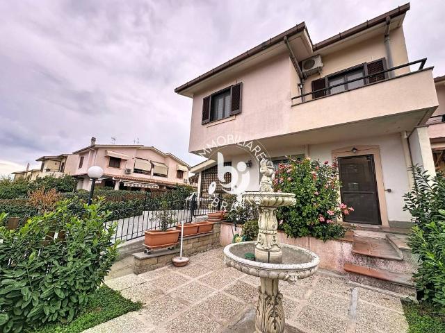 Villa Indipendente in vendita a Colfiorito, Roma Capitale