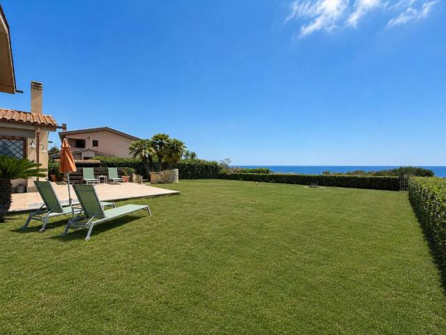 Villa Indipendente in vendita a Roma Capitale, Lazio