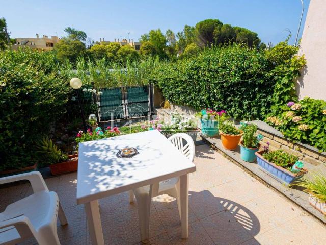 Villa Indipendente in vendita a Colfiorito, Roma Capitale