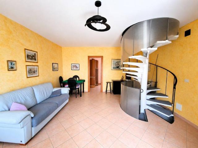 Villa Indipendente in vendita a Prato del Mare, Santa Marinella