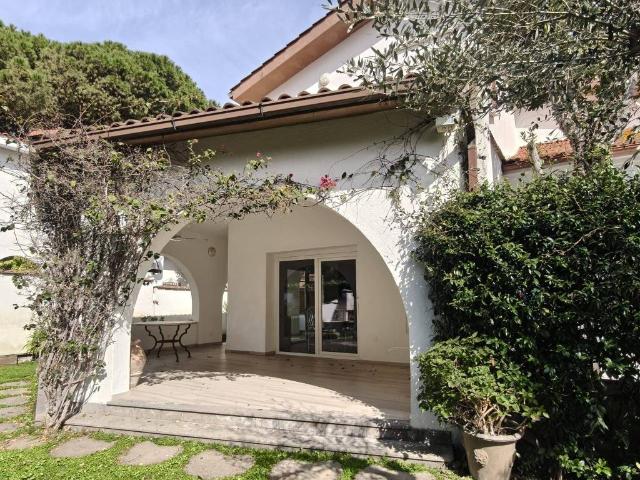 Villa Indipendente in vendita a Santa Severa, Roma Capitale
