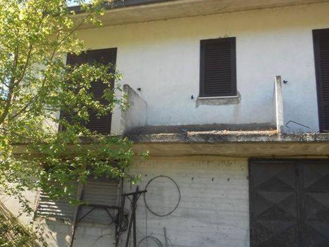 Villa Indipendente in vendita a Santa Paolina, Campania