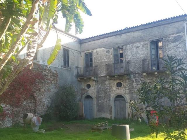 Villa Indipendente in vendita a Santa Teresa Di Riva, Sicilia