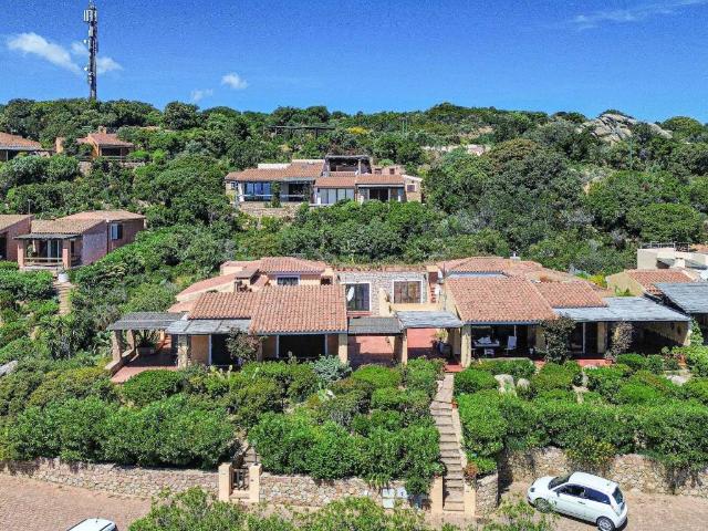 Villa Indipendente in vendita a Valle dell'Erica, Santa Teresa Gallura
