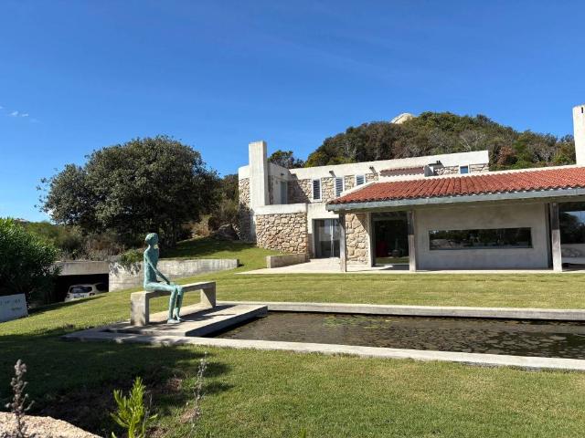 Villa Indipendente in vendita a Valle dell'Erica, Santa Teresa Gallura