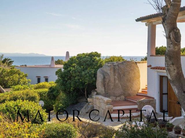 Villa Indipendente in vendita a Capo Testa, Santa Teresa Gallura