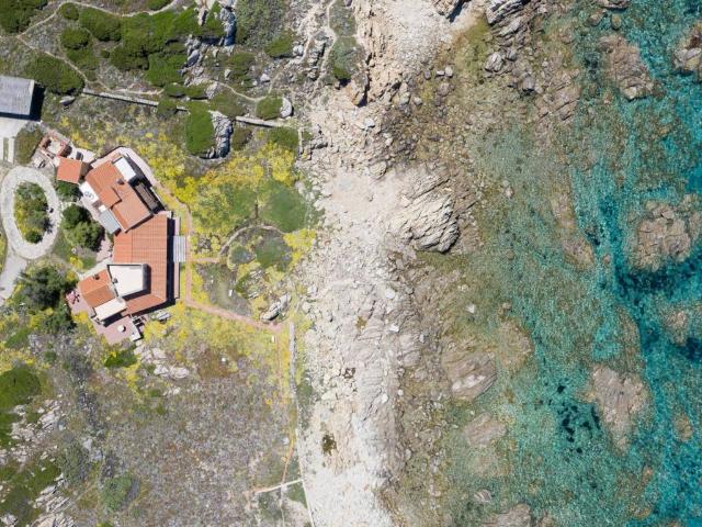 Villa Indipendente in vendita a Capo Testa, Santa Teresa Gallura