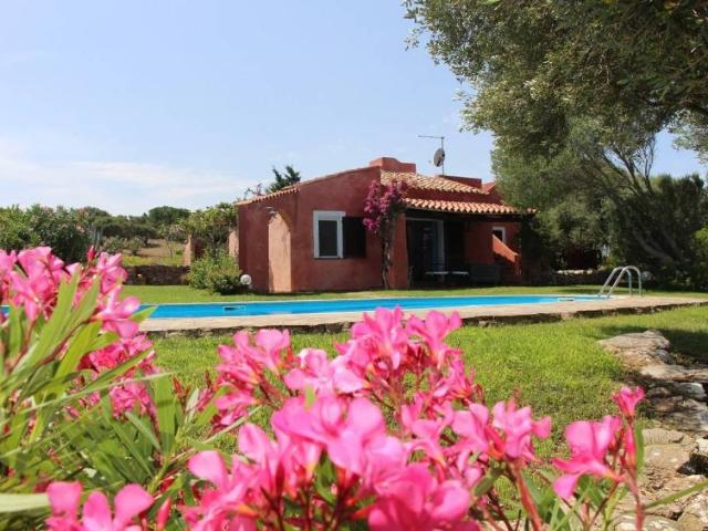 Villa Indipendente in vendita a Villaggio Valentina, Santa Teresa Gallura