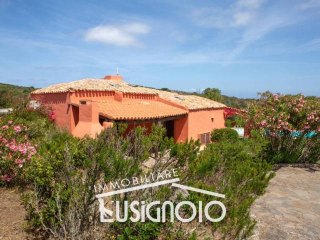 Villa Indipendente in vendita a Villaggio Valentina, Santa Teresa Gallura
