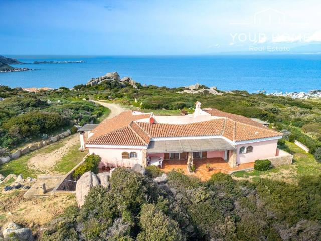 Villa Indipendente in vendita a Porto Quadro, Santa Teresa Gallura