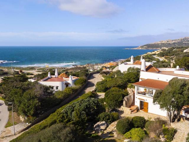 Villa Indipendente in vendita a Capo Testa, Santa Teresa Gallura