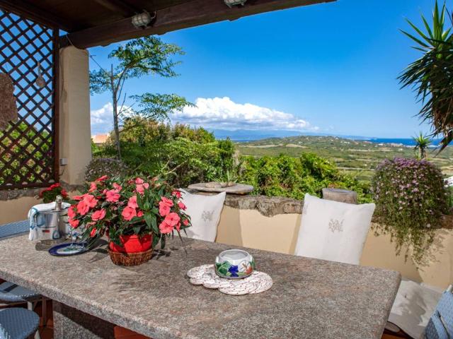 Villa Indipendente in vendita a Santa Teresa Gallura, Sardigna/Sardegna