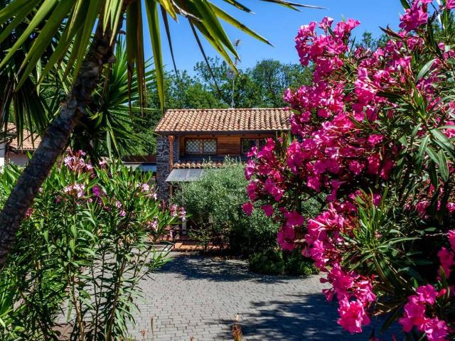 Villa Indipendente in vendita a Santa Venerina, Sicilia