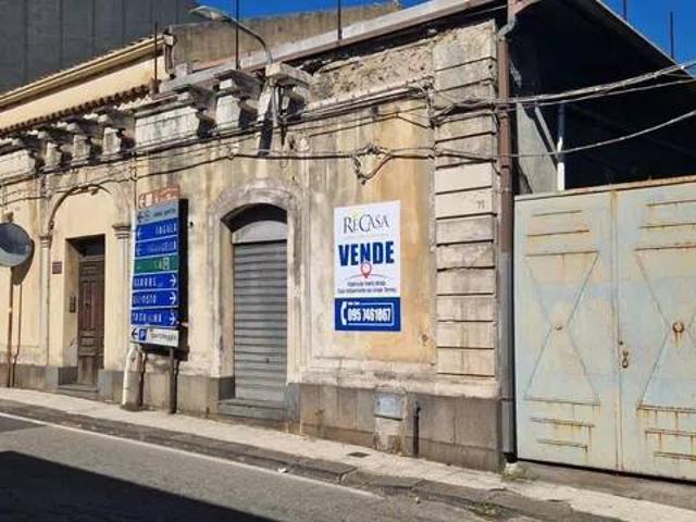 Villa Indipendente in vendita a Santa Venerina, Sicilia