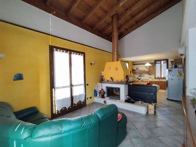 Villa Indipendente in vendita a Unione Terre d'Acqua, Sant'agata Bolognese