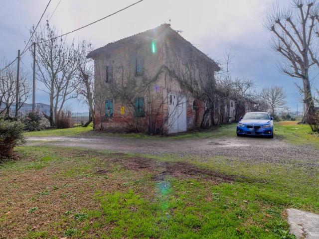 Villa Indipendente in vendita a Unione Terre d'Acqua, Sant'agata Bolognese