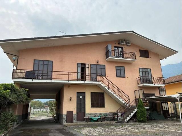 Villa Indipendente in vendita a Sant'Ambrogio di Torino, Torino