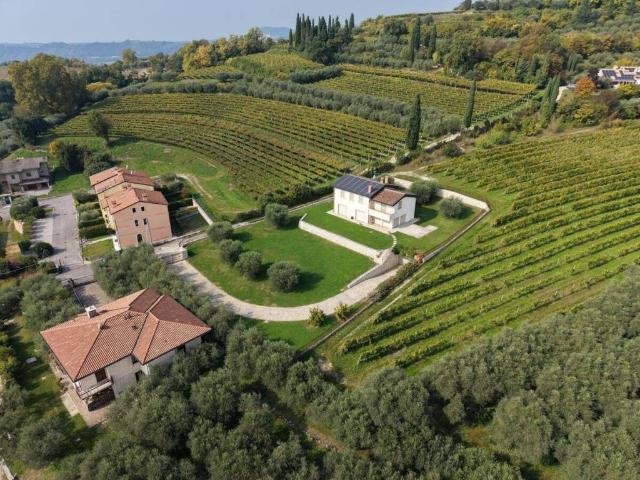 Villa Indipendente in vendita a Domegliara, Sant'ambrogio Di