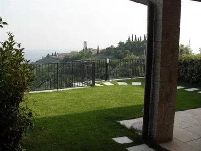 Villa Indipendente in vendita a Sant'ambrogio Di, Veneto