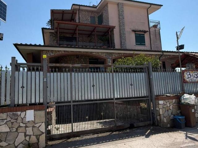 Villa Indipendente in vendita a Canesca, Sant'anastasia