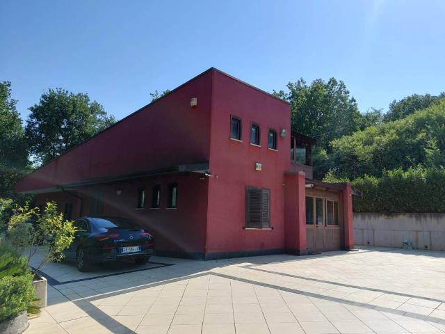 Villa Indipendente in vendita a Sant'angelo A Cupolo, Campania