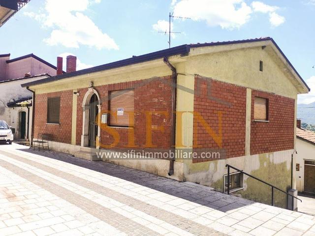Villa Indipendente in vendita a Sant'angelo All'esca, Campania