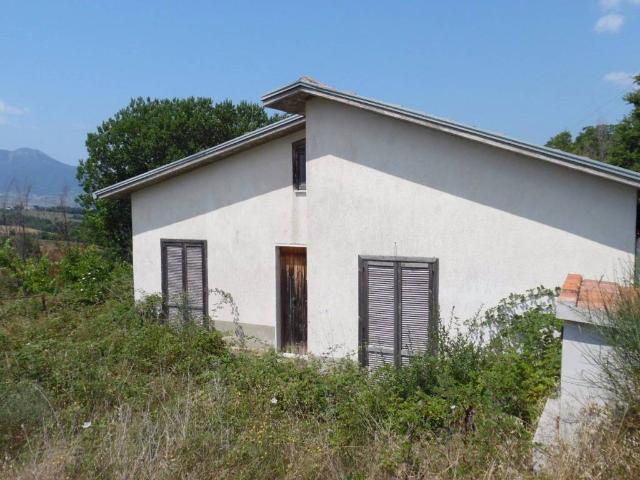 Villa Indipendente in vendita a Sant'angelo Dei Lombardi, Campania