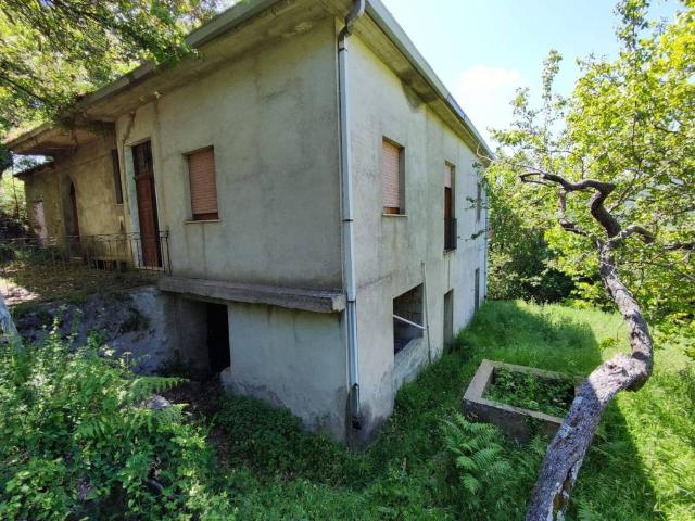 Villa Indipendente in vendita a Sant'angelo Di Brolo, Sicilia
