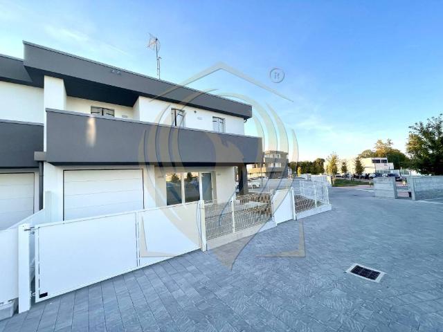Villa Indipendente in vendita a Sant'Angelo di Piove di Sacco, Padova
