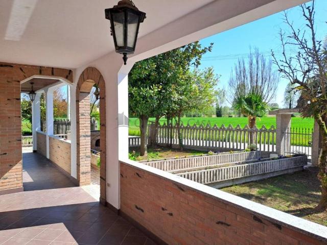 Villa Indipendente in vendita a Sant'angelo Di Piove, Veneto