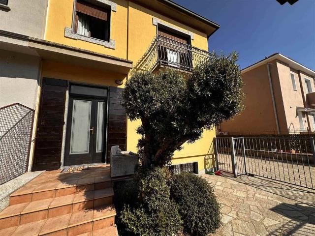 Villa Indipendente in vendita a Vignole, Sant'Angelo Lodigiano