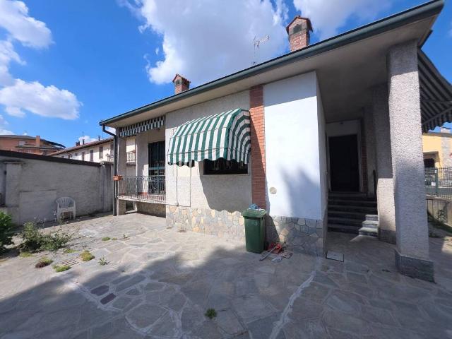 Villa Indipendente in vendita a Sant'angelo Lodigiano, Lombardia