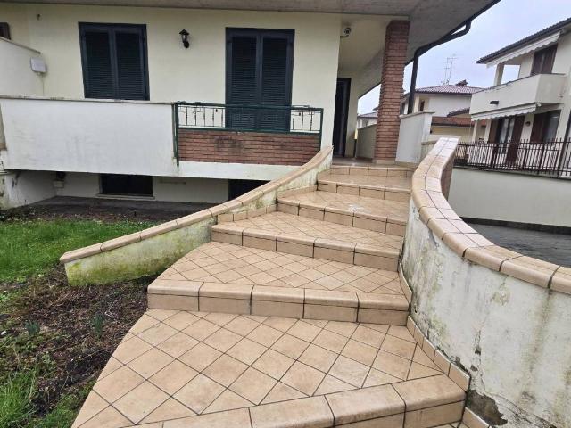 Villa Indipendente in vendita a Sant'angelo Lodigiano, Lombardia