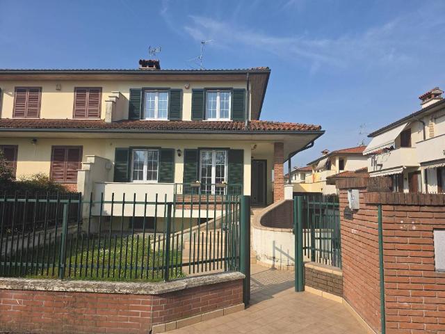 Villa Indipendente in vendita a Sant'angelo Lodigiano, Lombardia